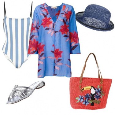 Outfit Risalendo le scalette di Positano