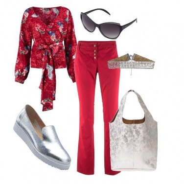Outfit China red