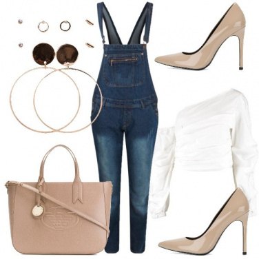 Outfit Salopette e tacchi
