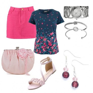 Outfit Sandali e minigonna