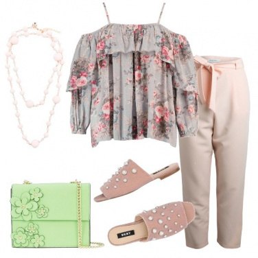 Outfit Fiori e perle