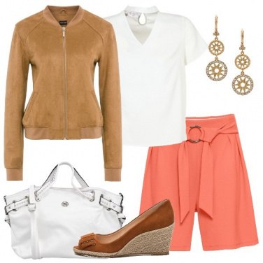 Outfit Il pantaloncino con cintura