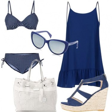 Outfit Pois bianchi e blu