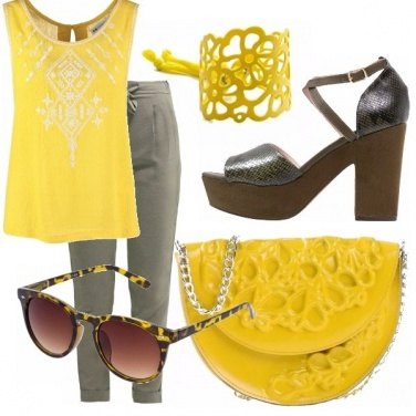Outfit Giallo tatoo