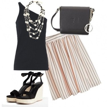 Outfit Passeggiata estiva