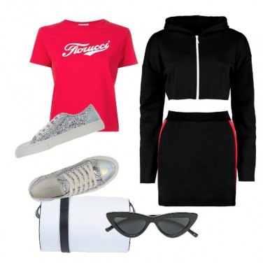 Outfit Mini e felpa crop