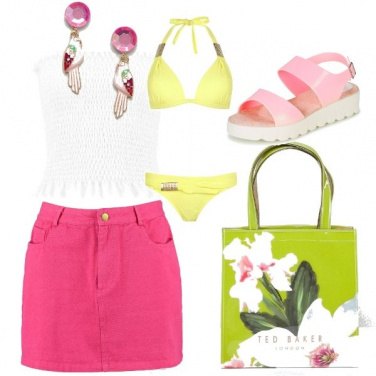 Outfit Fluo in spiaggia
