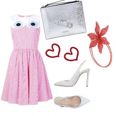 Outfit In cerimonia con ironia