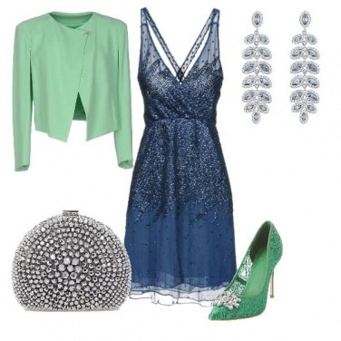 Outfit Verde brillante e blu scintillante