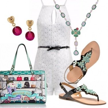 Outfit Tocchi di colore alla jumpsuit bianca