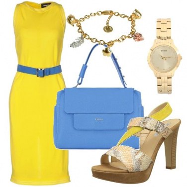 Outfit Charms in ufficio