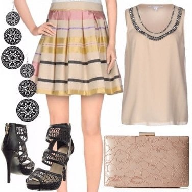 Outfit Un look da cerimonia in beige e nero