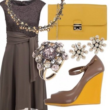 Outfit Elegante con la zeppa