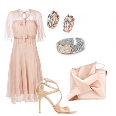 Outfit Sandali effetto nudo