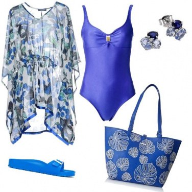 Outfit In spiaggia in azzurro