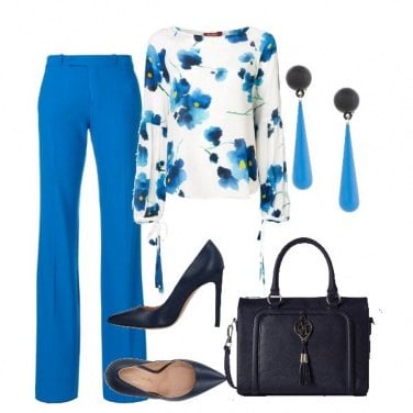 Outfit Blue flowers