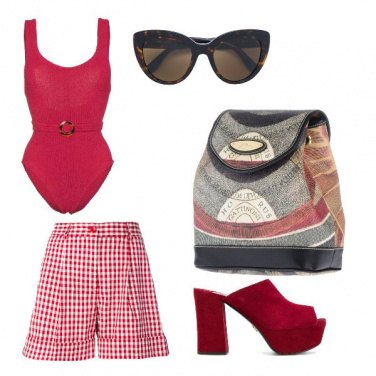 Outfit Eleganza in riva al mare
