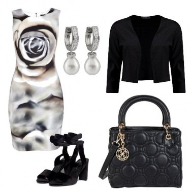 Outfit Il tubino particolare