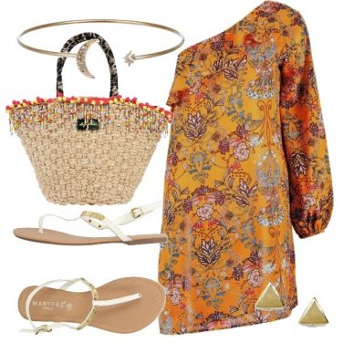 Outfit Monospalla on the beach
