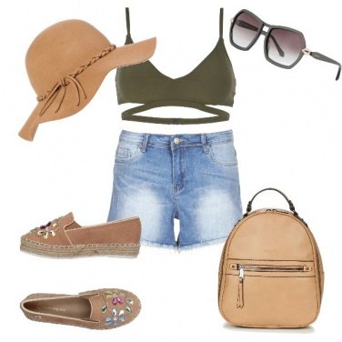 Outfit Passeggiata sotto il sole
