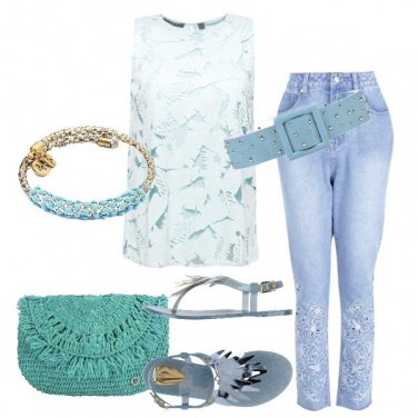 Outfit Acqua ed azzurro