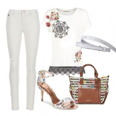 Outfit Bianco e fiori