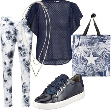 Outfit Blu desaturato