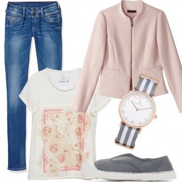 Outfit Jeans e colori romantici