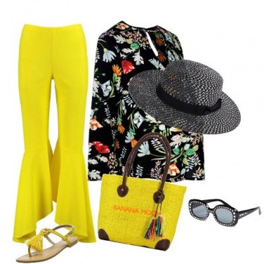 Outfit In attesa con allegria!