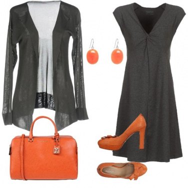 Outfit Ufficio con un tocco di estate
