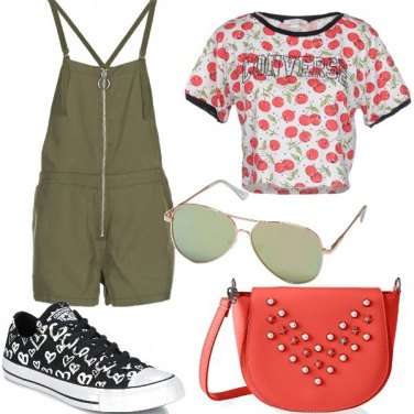 Outfit Salopette e fantasia