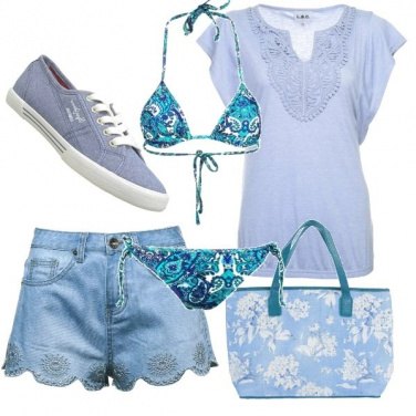 Outfit Azzurra come il mare