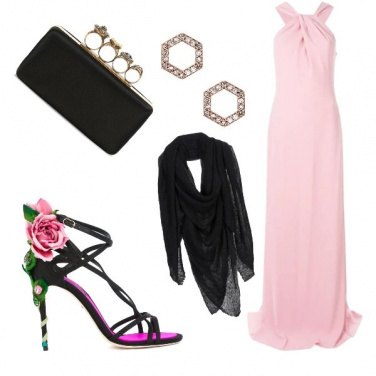 Outfit I sandali con la rosa