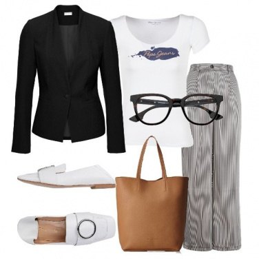 Outfit Trendy e comoda in ufficio