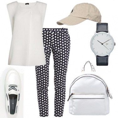 Outfit Sportiva in bianco e blu