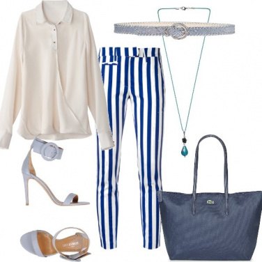 Outfit Righe blu