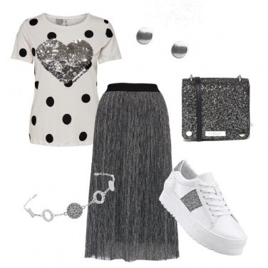 Outfit Serata in sneakers