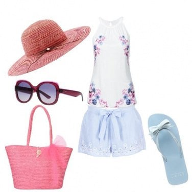 Outfit Una passeggiata in riva al mare