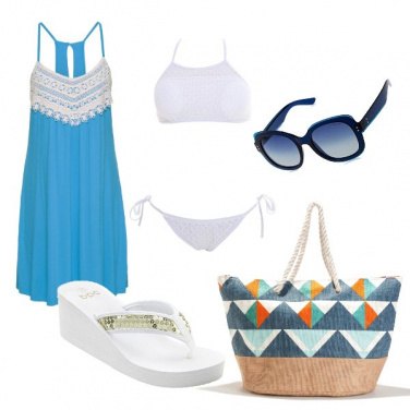 Outfit Bianco e turchese in spiaggia