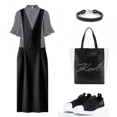 Outfit Minimal Details