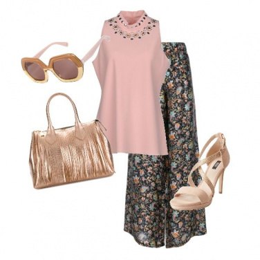 Outfit Pantaloni a fiori
