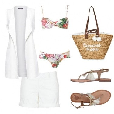 Outfit Total White on the Beach