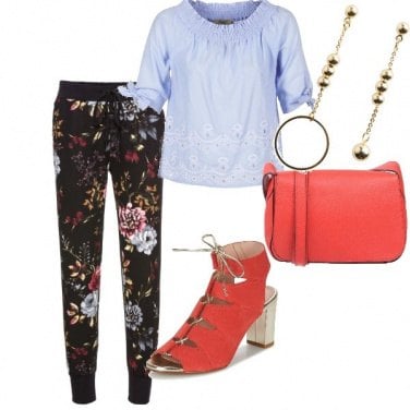 Outfit Il pantalone floreale