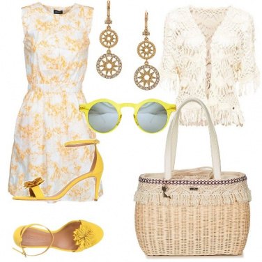 Outfit Yellow