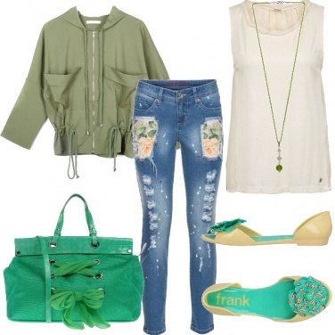 Outfit Jeans strappati