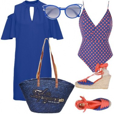 Outfit I pois in spiaggia