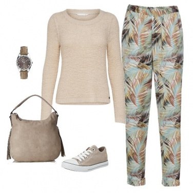 Outfit Basic in beige