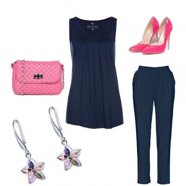 Outfit Femminile in rosa e blu