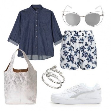 Outfit Bianco, blu e argento