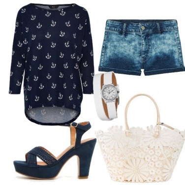 Outfit Tacchi e shorts